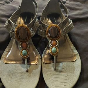 Avenue Size 10W Sandals 👡